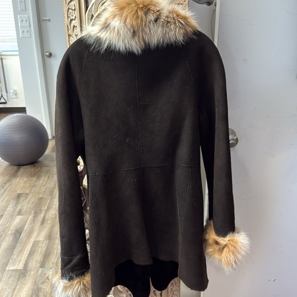 Blue duck chocolate brown suede shearling. Dyed fox trim Gorgeous!!!! - Picture 5 of 5